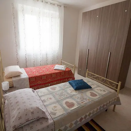 La Marina Bed & Breakfast *