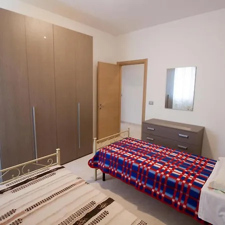 La Marina Bed & Breakfast